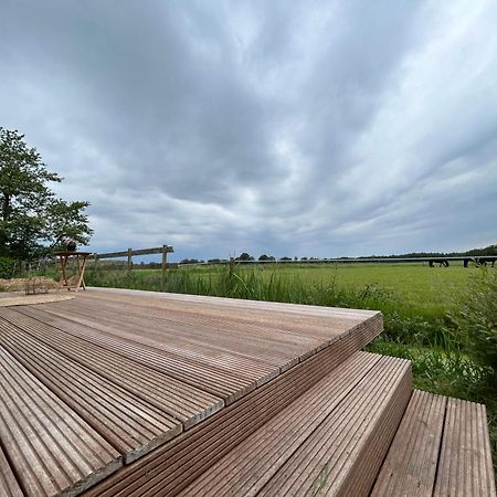 T'Hus Bed & Breakfast Katlijk Экстерьер фото