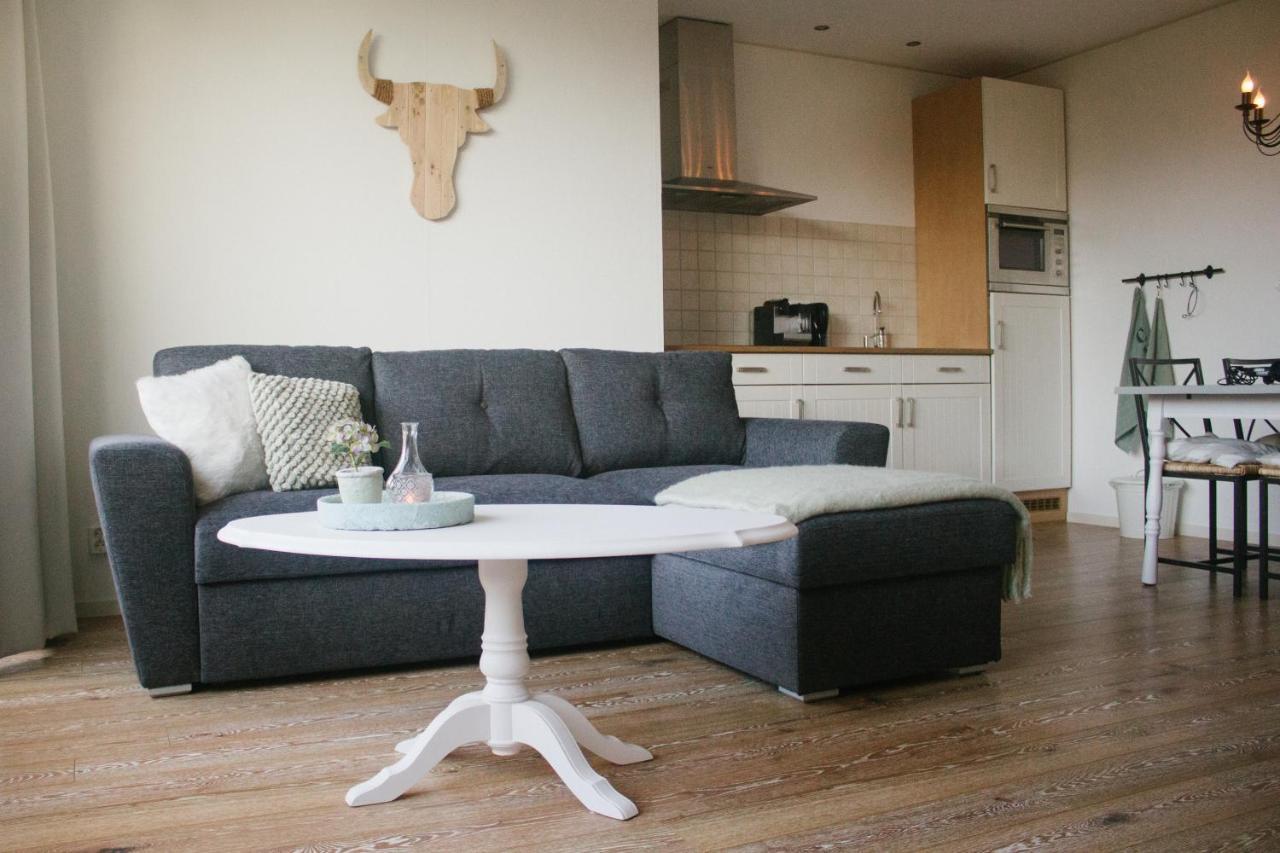 T'Hus Bed & Breakfast Katlijk Экстерьер фото