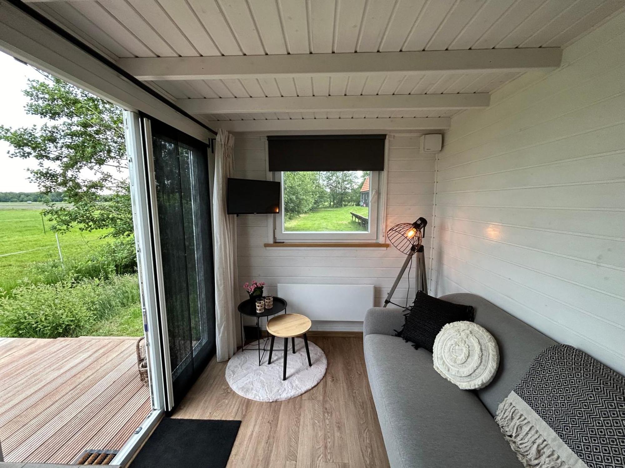 T'Hus Bed & Breakfast Katlijk Экстерьер фото