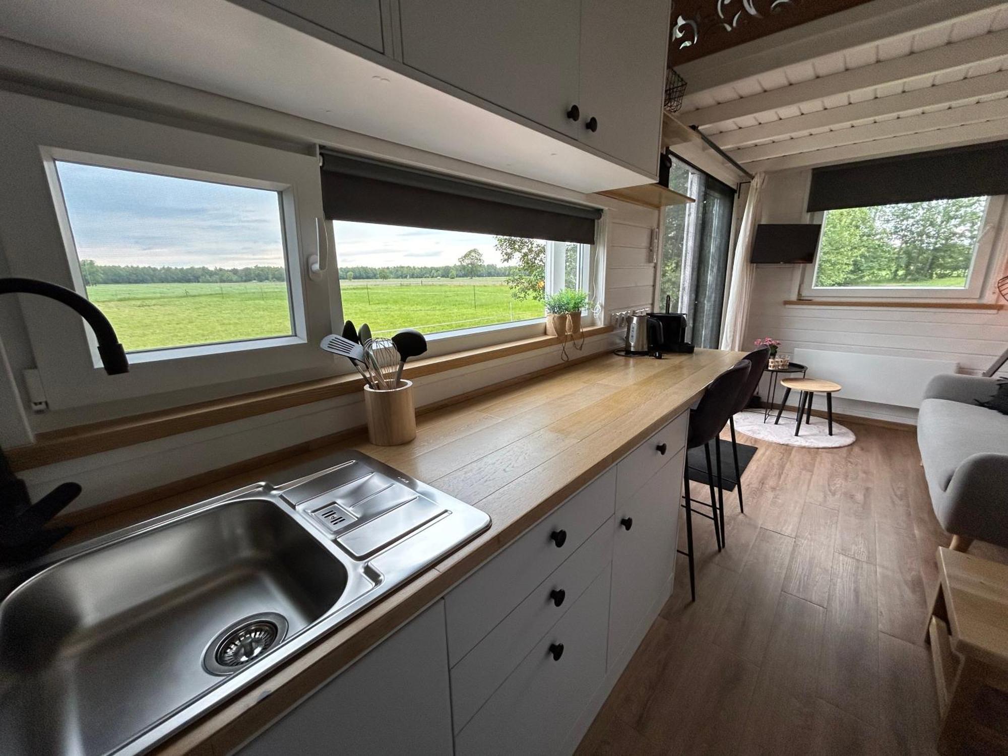 T'Hus Bed & Breakfast Katlijk Экстерьер фото