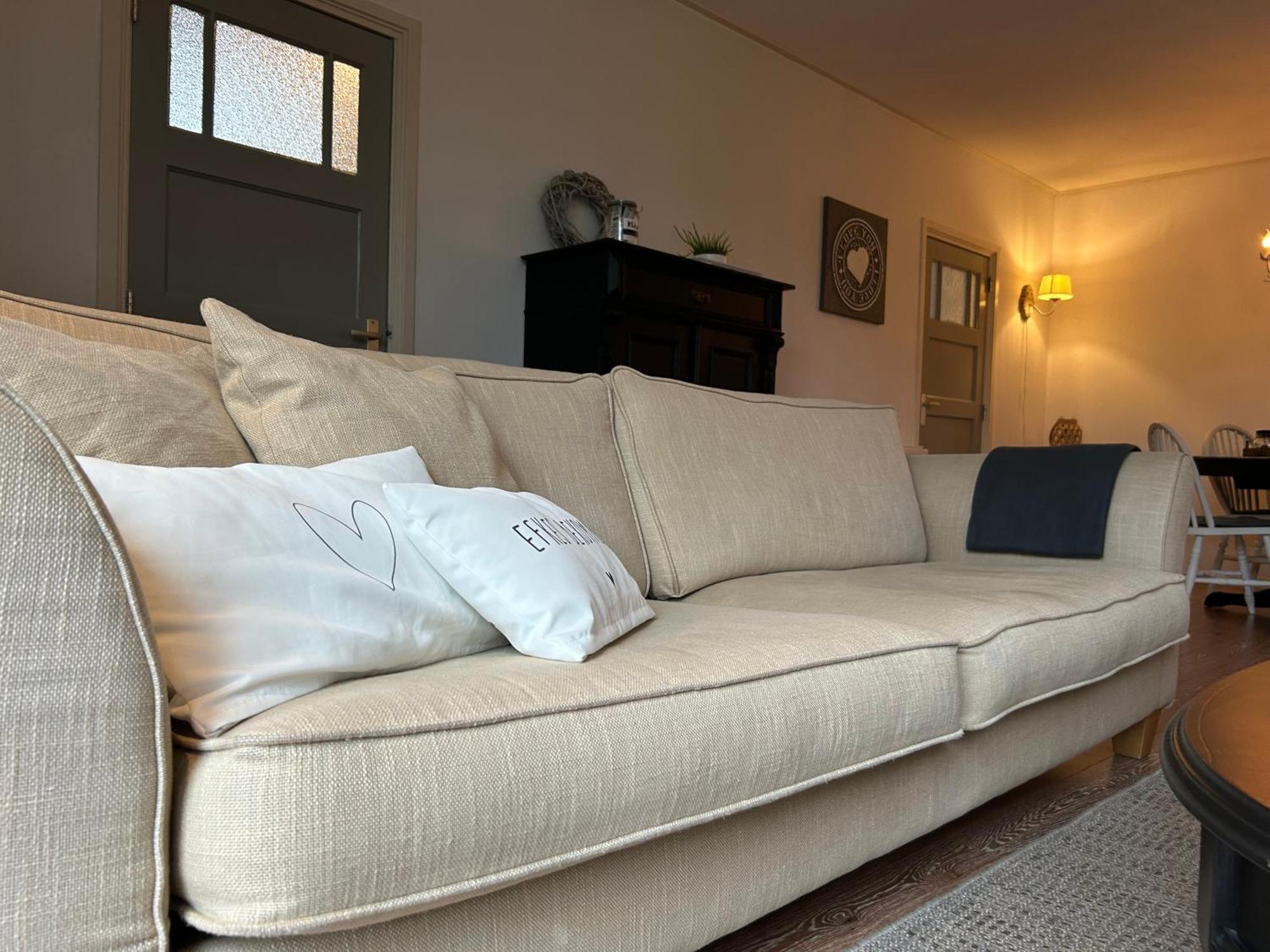 T'Hus Bed & Breakfast Katlijk Экстерьер фото